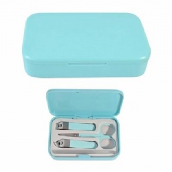 4-Piece Manicure Set In Plastic Case