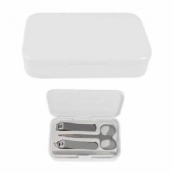 4-Piece Manicure Set In Plastic Case